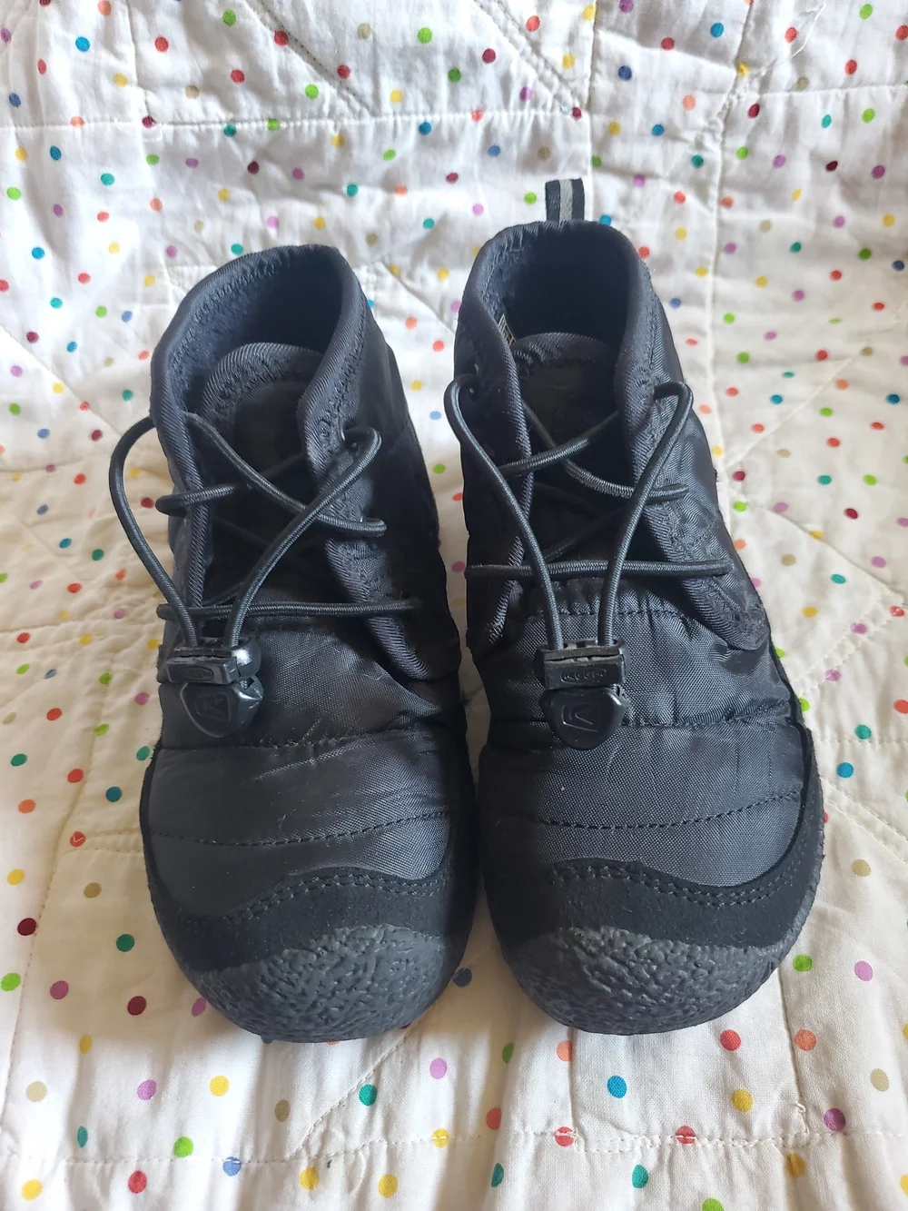 KEEN Kids'  Howser Chukka  Black Winter Ankle Boots Size 11.
